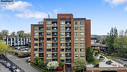 703 103 Gorge Rd E Victoria, British Columbia