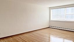 2-Bedroom In Heart Of St. James!