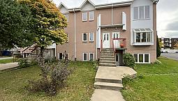 383 800$ - Condo À Vendre À Longueuil (St-Hubert)