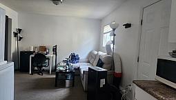 2 Bedroom Suite By Surrey Central/ Sfu/ubc/gateway Skytrain