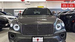 2022 Bentley Bentayga V8|Awd| No Lux Tax |Nightvision|Massage|He