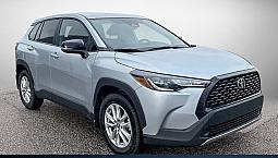 2025 Toyota Corolla Cross Le | Heated Front Seats And Wheel