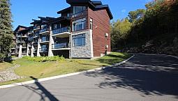 585 000$ - Condo À Vendre À Lac-Beauport