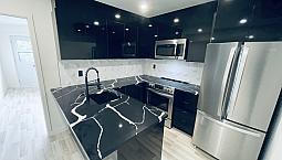 Luxurious 2-Bedroom, 2-Bathroom Unit Next To Mega Hospital