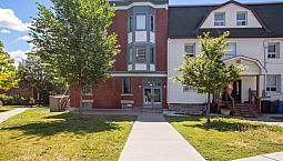 1 Bedroom Suites | Golden Triangle Location