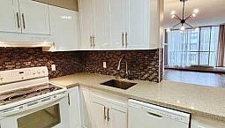 1007 2024 Fullerton Avenue North Vancouver, British Columbia