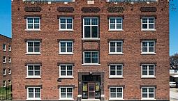 Cathedral Court Apartments - One-Bedroom Suite Apartment For Ren