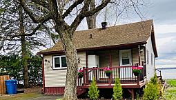 $324,900 - Cottage For Sale In Quyon