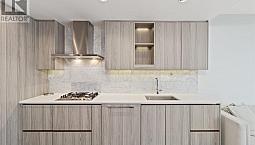 911 89 Nelson Street Vancouver, British Columbia