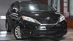 2017 Toyota Sienna Le Awd