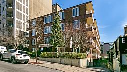 3 1/2 Sur Redpath, Montreal, Available Right Now