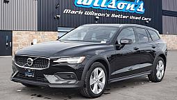 2025 Volvo V60 Cross Country Core Awd | Leather | Sunroof