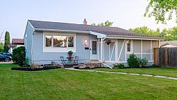 Amazing Fort Richmond Bungalow! 1150Sqft, 3 Bd, 2 Bth. $449900!