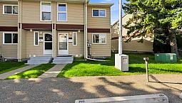 Fully Renovated 4 Bedroom Corner Unit - 350 Clareview Rd Nw