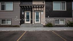3 Bed Townhouse In Lethbridge