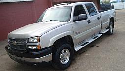 2005 Chevrolet Silverado 2500Hd Crew Cab 4X4 Long Box 6.6L Diese