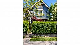 1951 Napier Street Vancouver, British Columbia