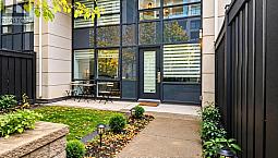 111 - 12 Woodstream Boulevard Vaughan (Vaughan Grove), Ontario