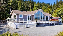 8475 Lisa Lane Lantzville, British Columbia
