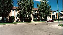 Large 1 Bedroom - 1605 7Th Street E. (Holliston)
