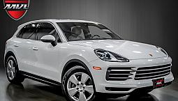 2023 Porsche Cayenne Clean Carfax / Prem Package / Air Suspen...