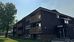 Cozy, Pet-Friendly Ground Floor Living On Michener Hill!