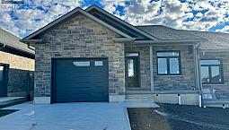 132 Devinwood Avenue Brockton, Ontario