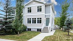 Montrose 3 Bed 1 Bath Upper Suite (2 Months Free Rent!)