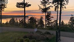 321 Wireless Rd Comox, British Columbia