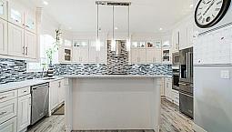 Upper 10595 159B Street Surrey, British Columbia