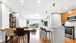 Condo Lumineux à Louer à Ahuntsic , Vue Imprenable!