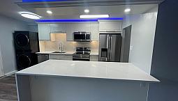 North London Luxury 2 Bed New Gourmet Kitchen Spa Bath & Laundry