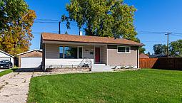 Beautifully Updated 4bdrm Bungalow W/ Dbl Det Garage