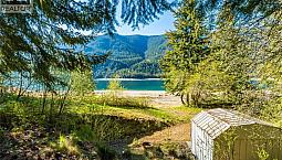 5378 Broadwater Road Castlegar, British Columbia