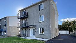 $980,000 - Triplex For Sale In Chambly