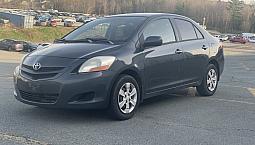 2007 Toyota Yaris.    ( Price Is 3400 Firm Plus Thx )