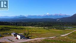 726 95 Highway Spillimacheen, British Columbia