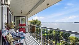 5223 Sunshine Coast Highway Sechelt, British Columbia