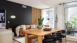 Fashion District 2 Brdm + Den + Parking - Call (647) 361-3295