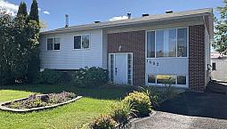 $571,000 - Bungalow For Sale In Terrebonne (Lachenaie)