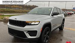 2022 Jeep Grand Cherokee Altitude - Leather Seats