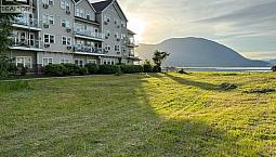 721 Harbourfront Drive Salmon Arm, British Columbia