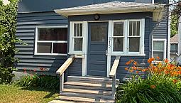 Duplex, 2 1/2 Storey, 8+ Bedroom, 2 Bathroom Attached Garage