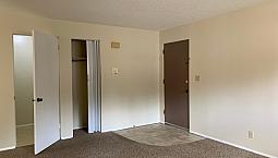 5026 43 Street - 9 Apartment For Rent