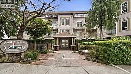 402 1300 Hunter Road Delta, British Columbia