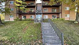 $325,000 - Condominium For Sale In Sherbrooke (Jacques-Cartier)