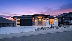 Luxurious 8 Bed Home With Panoramic Views Of The Georgia Strait