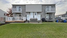 $2,200,000 - 6 Units Or More For Sale In Val-Belair