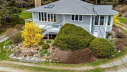 Feb 1St 2577 Crowell Road – Beautiful Home~Stunning Ocean View