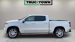 2023 Chevrolet Silverado 1500 High Country Crew Cab Short Box 4-